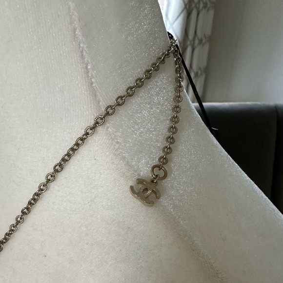 CHANEL NECKLACE - Picture 11 of 17